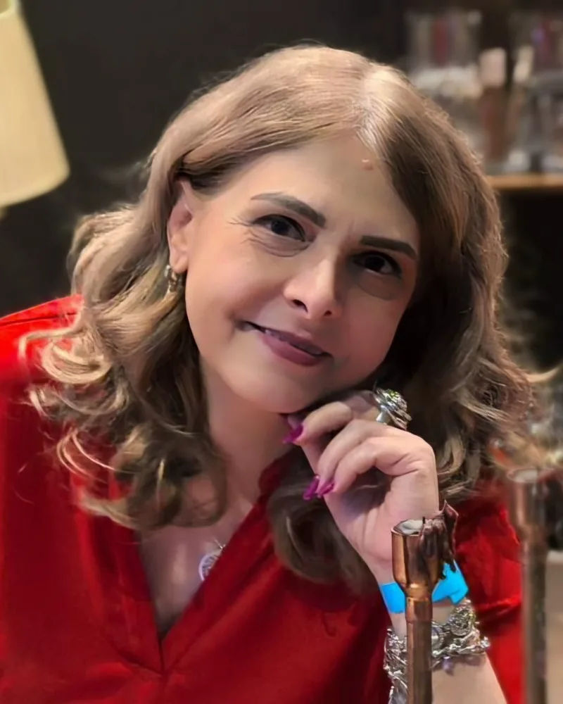 Ancuța Cazan, psiholog clinician și psihoterapeut, zâmbind